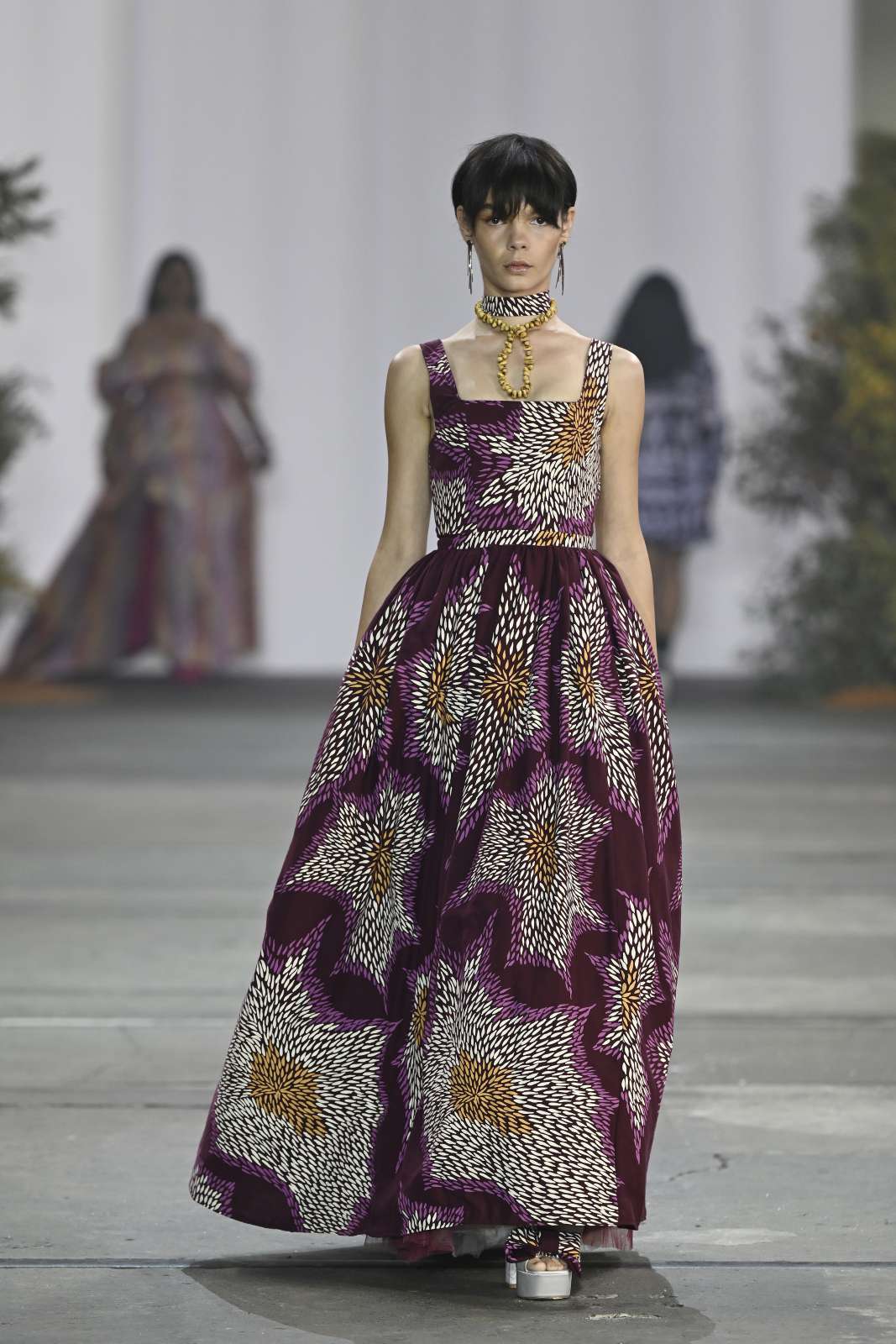 _SGP2403_TKG9dvBz_20230518035310