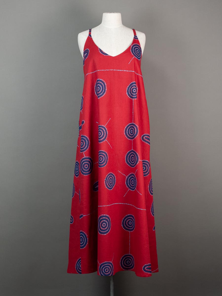 Anita-shield-&amp;-star-dreaming-red