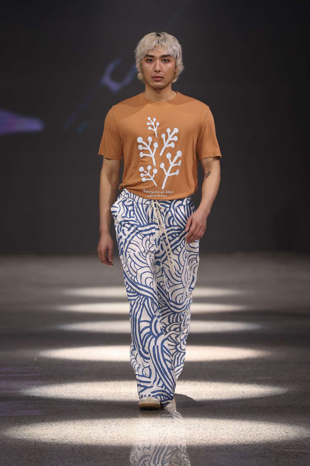 MFW23_GanbuMarra_IkuntjiArtists_NAOMIRAHIM_128