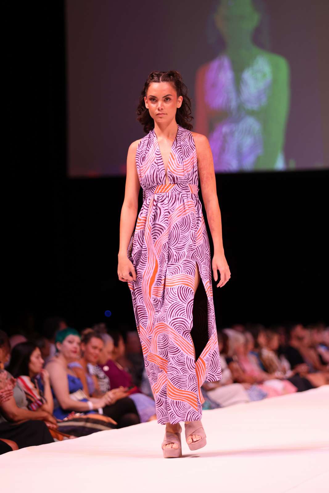 ‘lkuntji Collection’ by Ikuntji Artists, Country to Couture 2023, Photo by Marley Morgan24