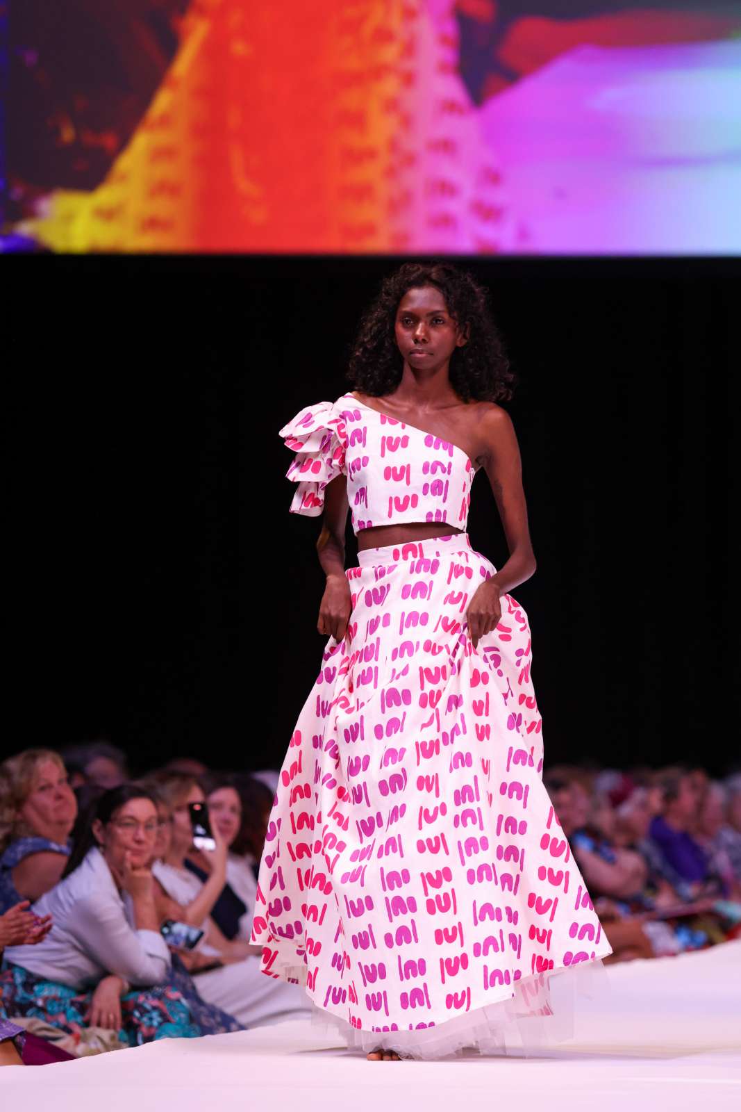 ‘lkuntji Collection’ by Ikuntji Artists, Country to Couture 2023, Photo by Marley Morgan39