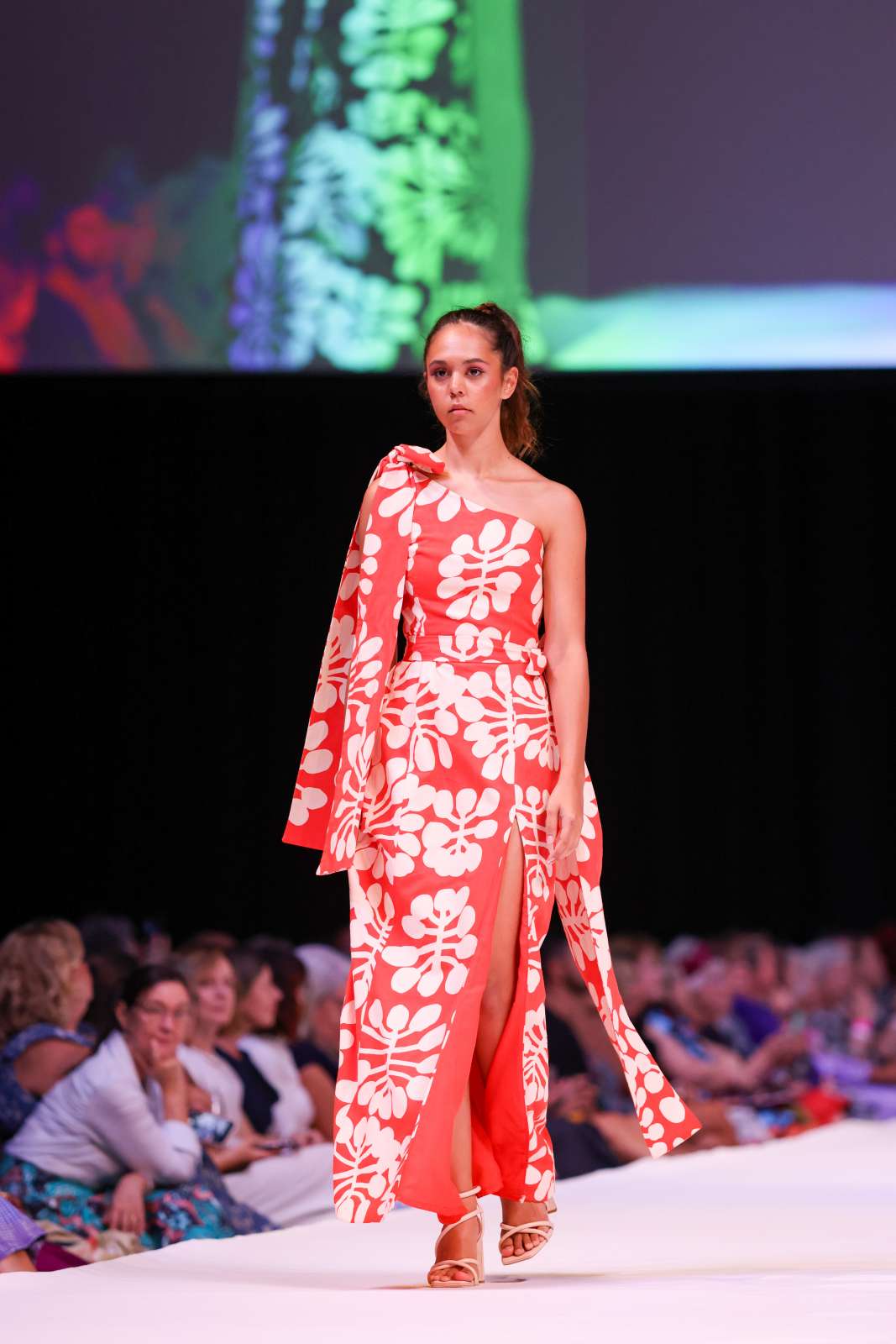 ‘lkuntji Collection’ by Ikuntji Artists, Country to Couture 2023, Photo by Marley Morgan48