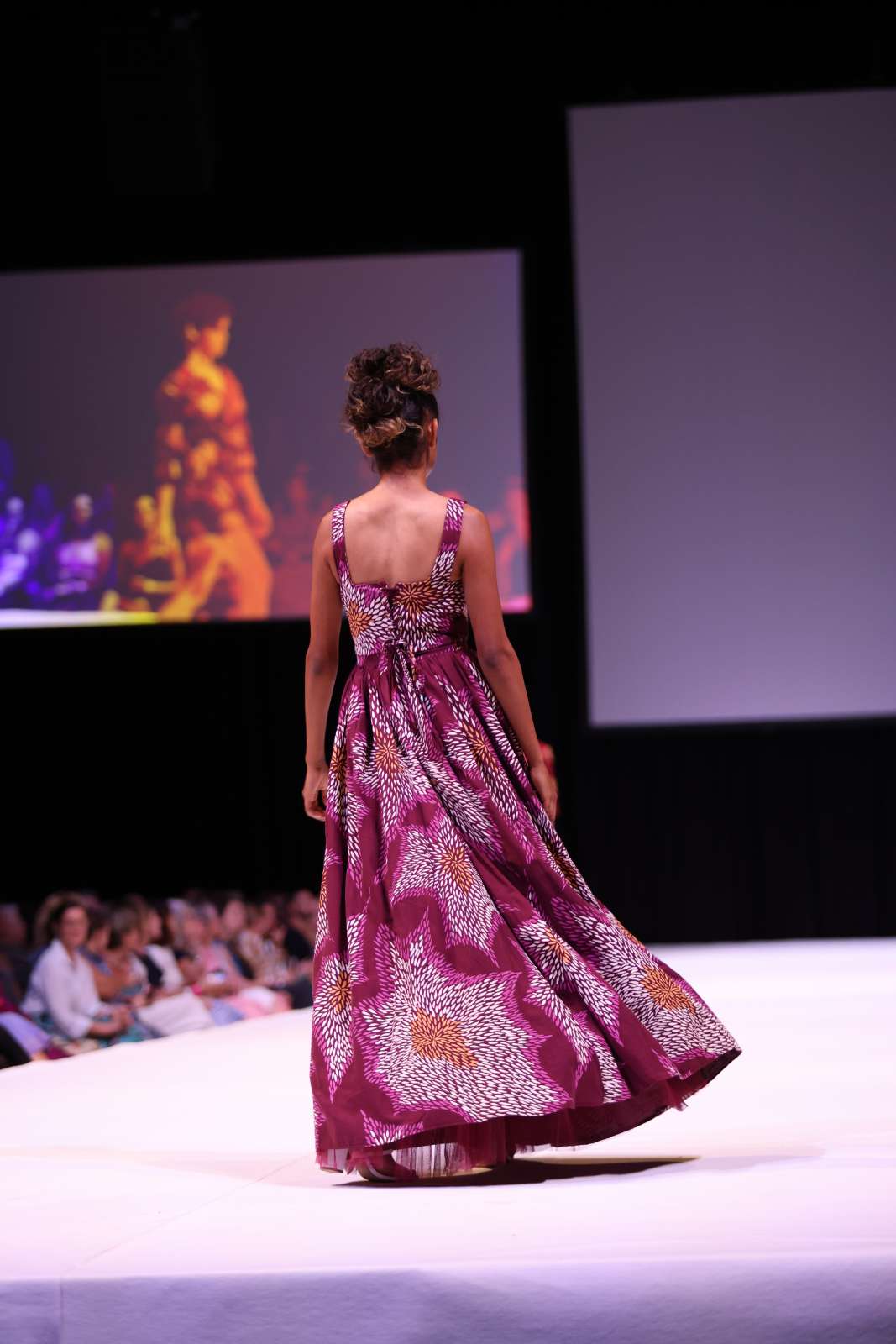 ‘lkuntji Collection’ by Ikuntji Artists, Country to Couture 2023, Photo by Marley Morgan6