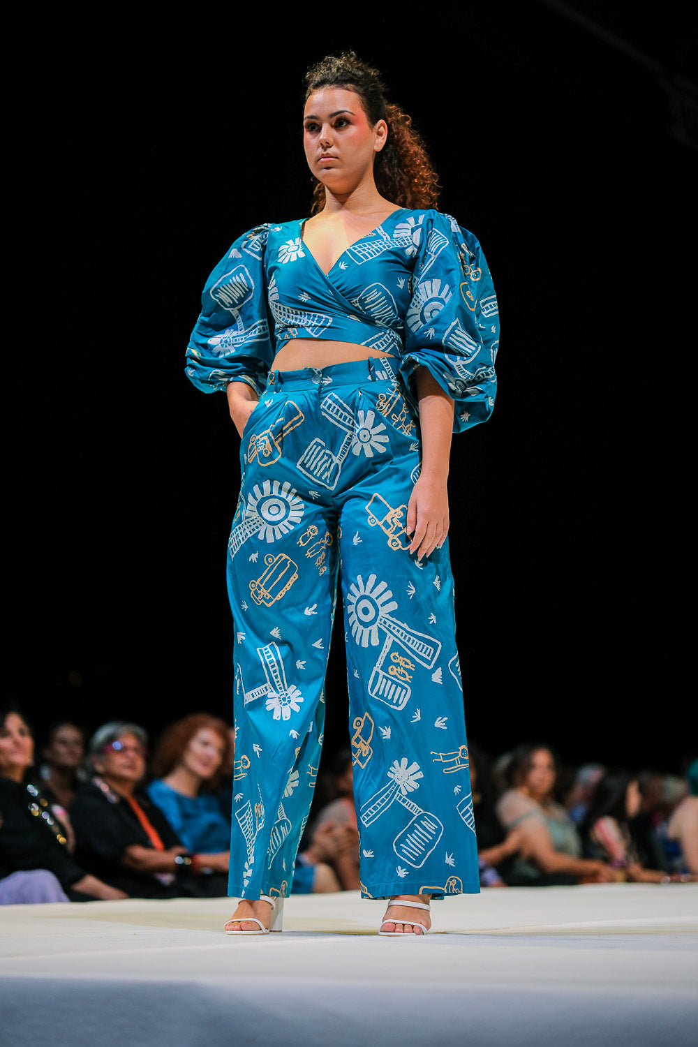 ‘lkuntji Collection’ by Ikuntji Artists, Country to Couture 2023, Photo by Michael Jalaru Torres 10
