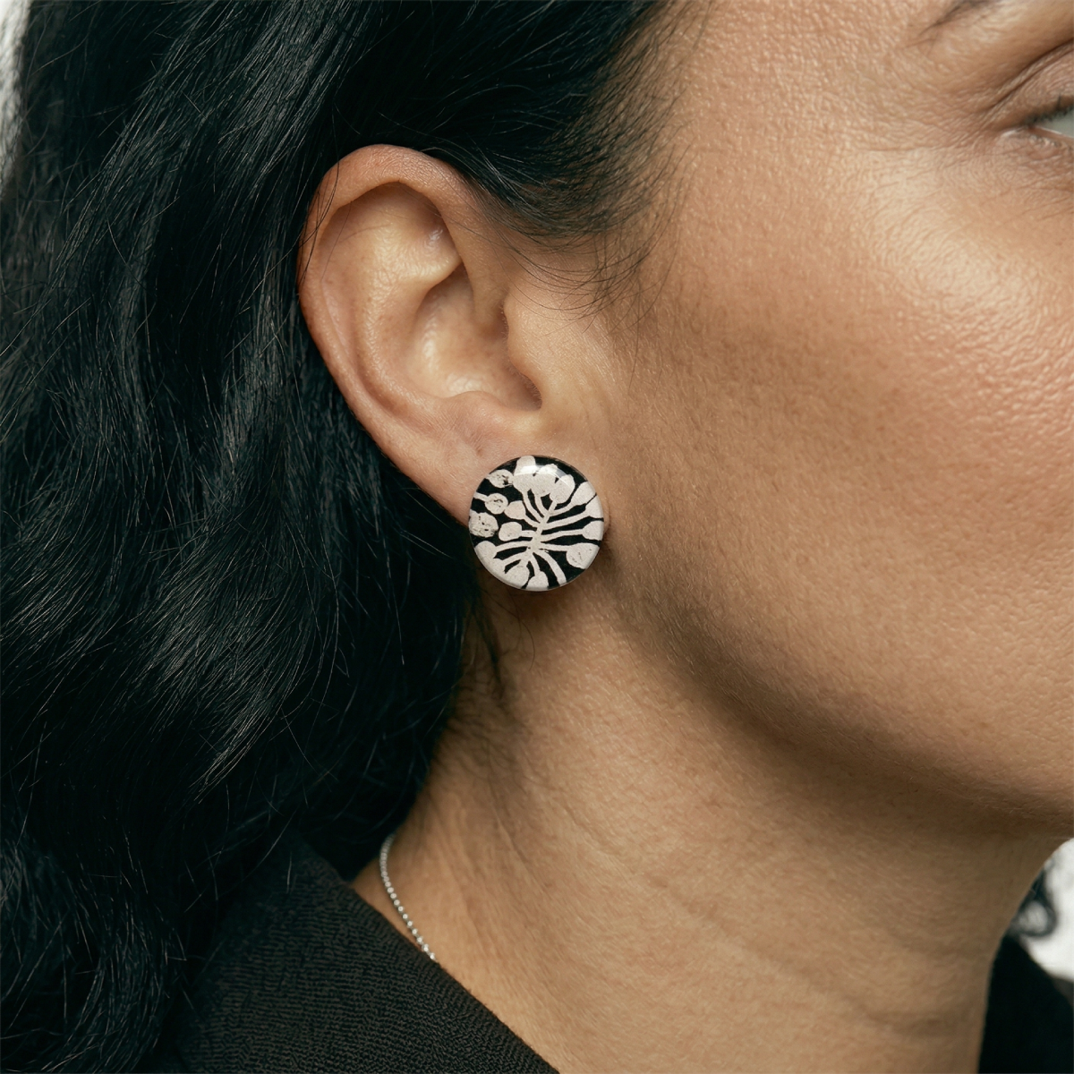 Watiya Tjuta Resin Earrings - Medium Studs