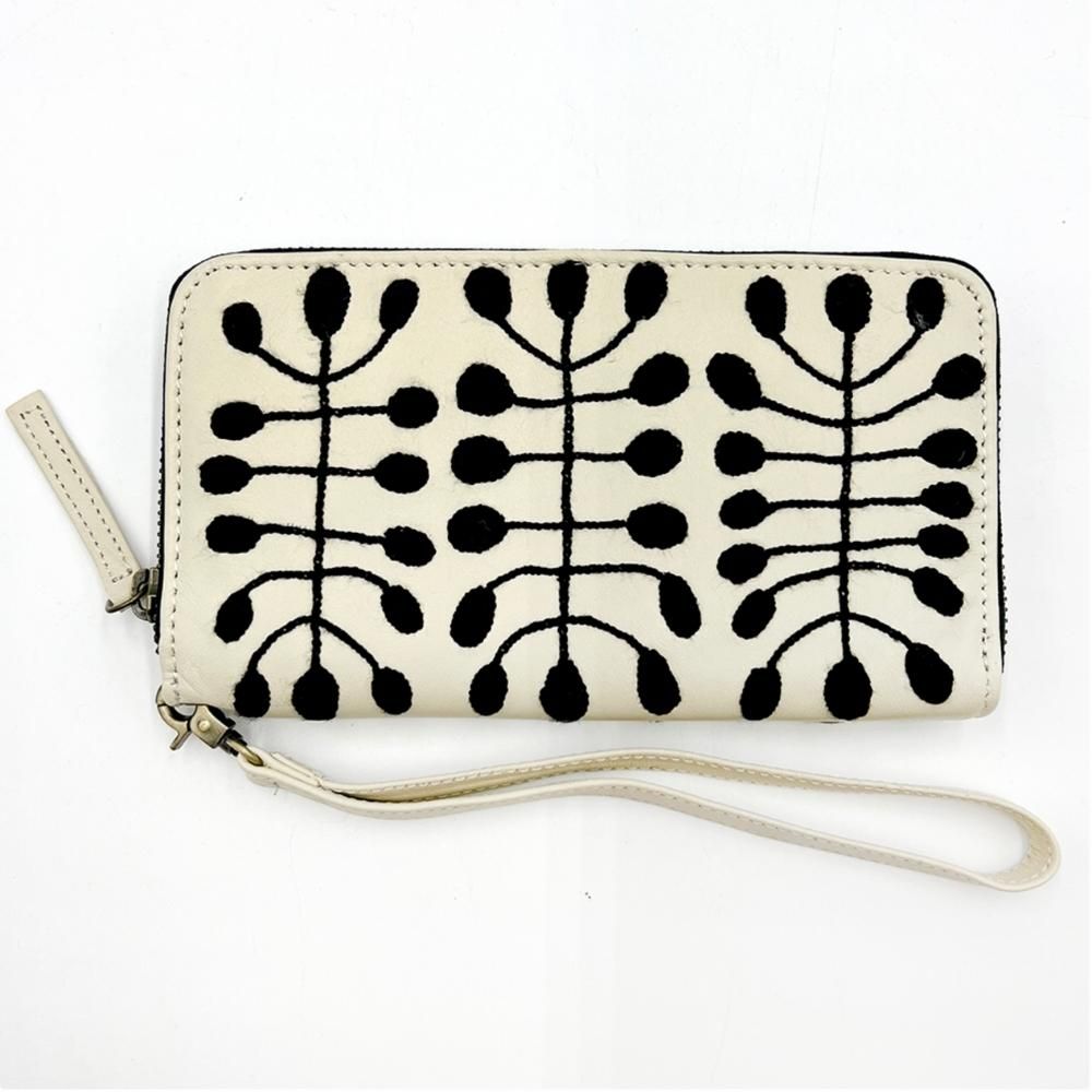 Embroidered Ladies Purse - Watiya Tjuta