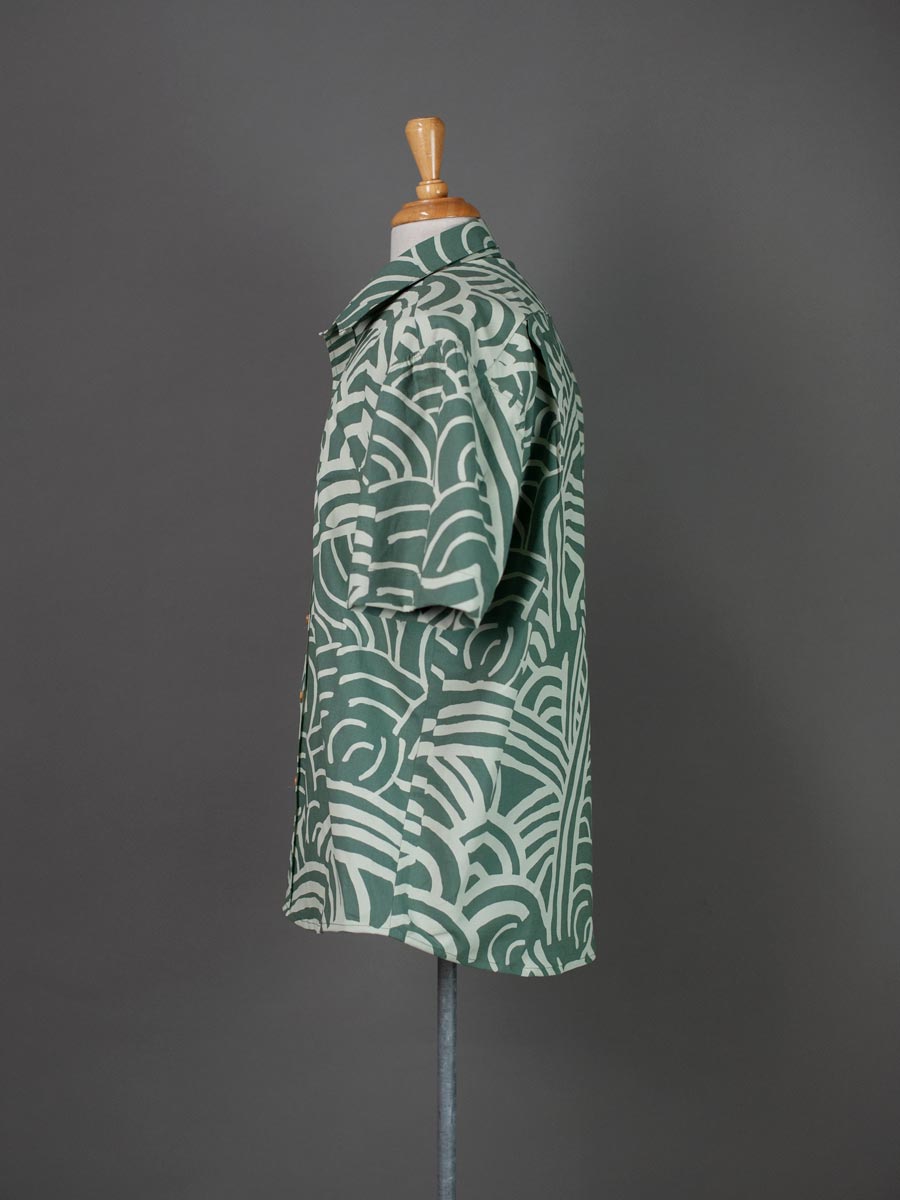 Ronney-Shirt-sandhills-side