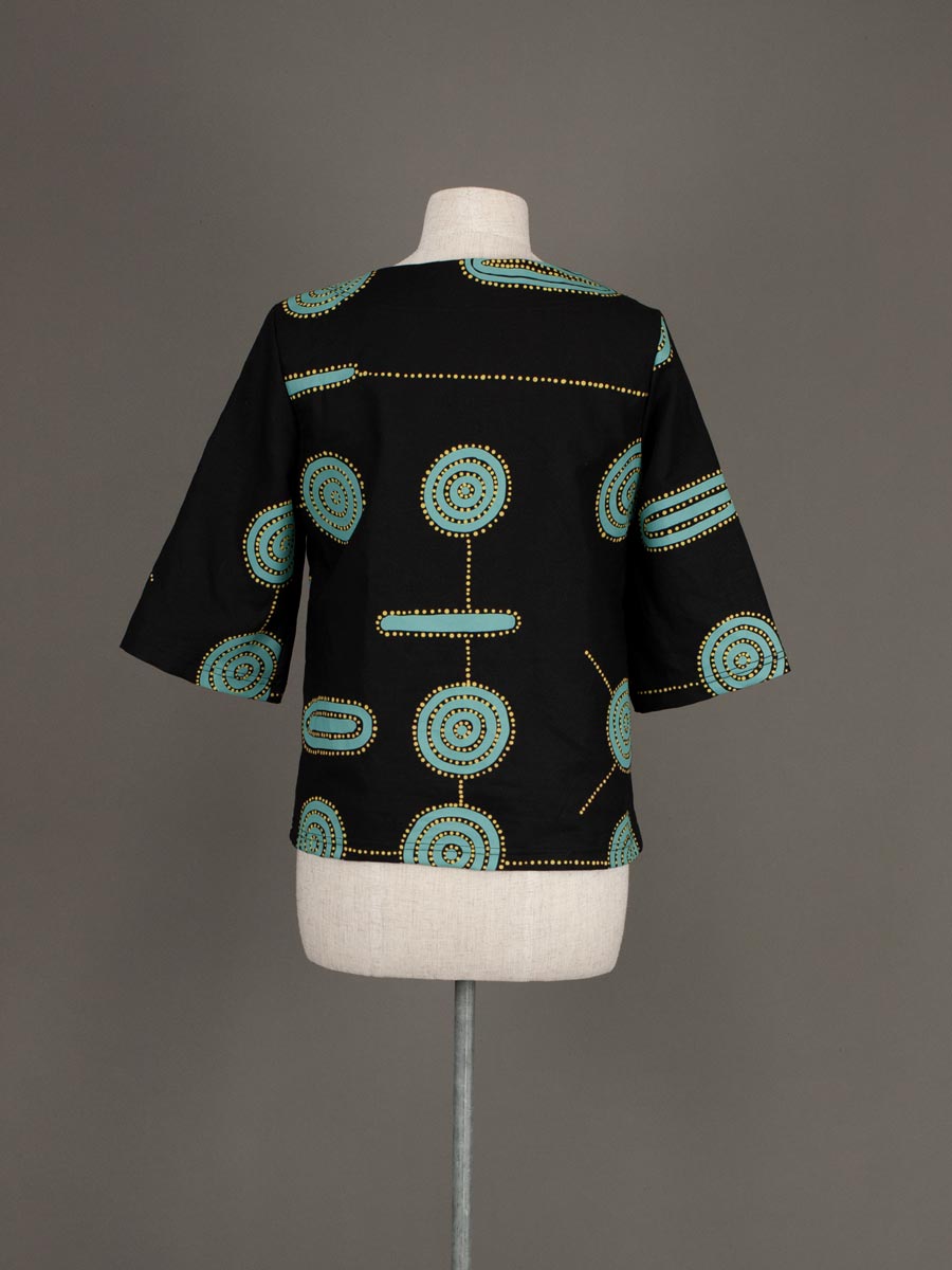 audrey-top-star-and-shield-back