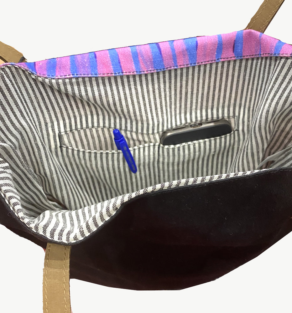 shoulder bag inside 2 lr