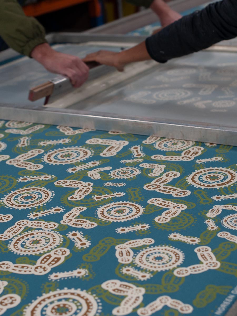 sisters-on-turquoise-cotton-linen-3